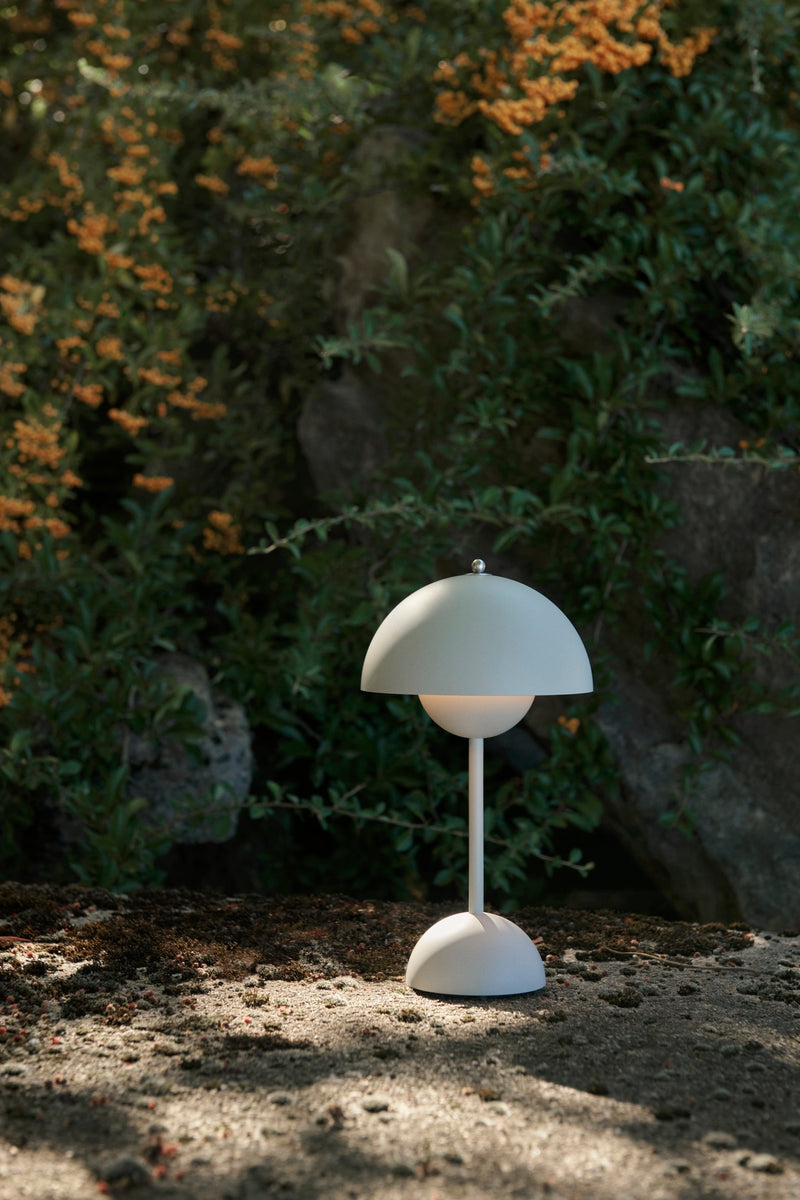 PORTABLE LAMPS