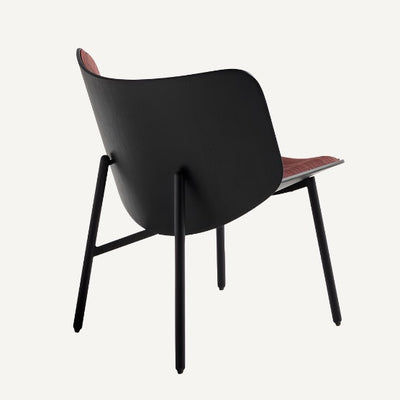 おしゃれなラウンジ