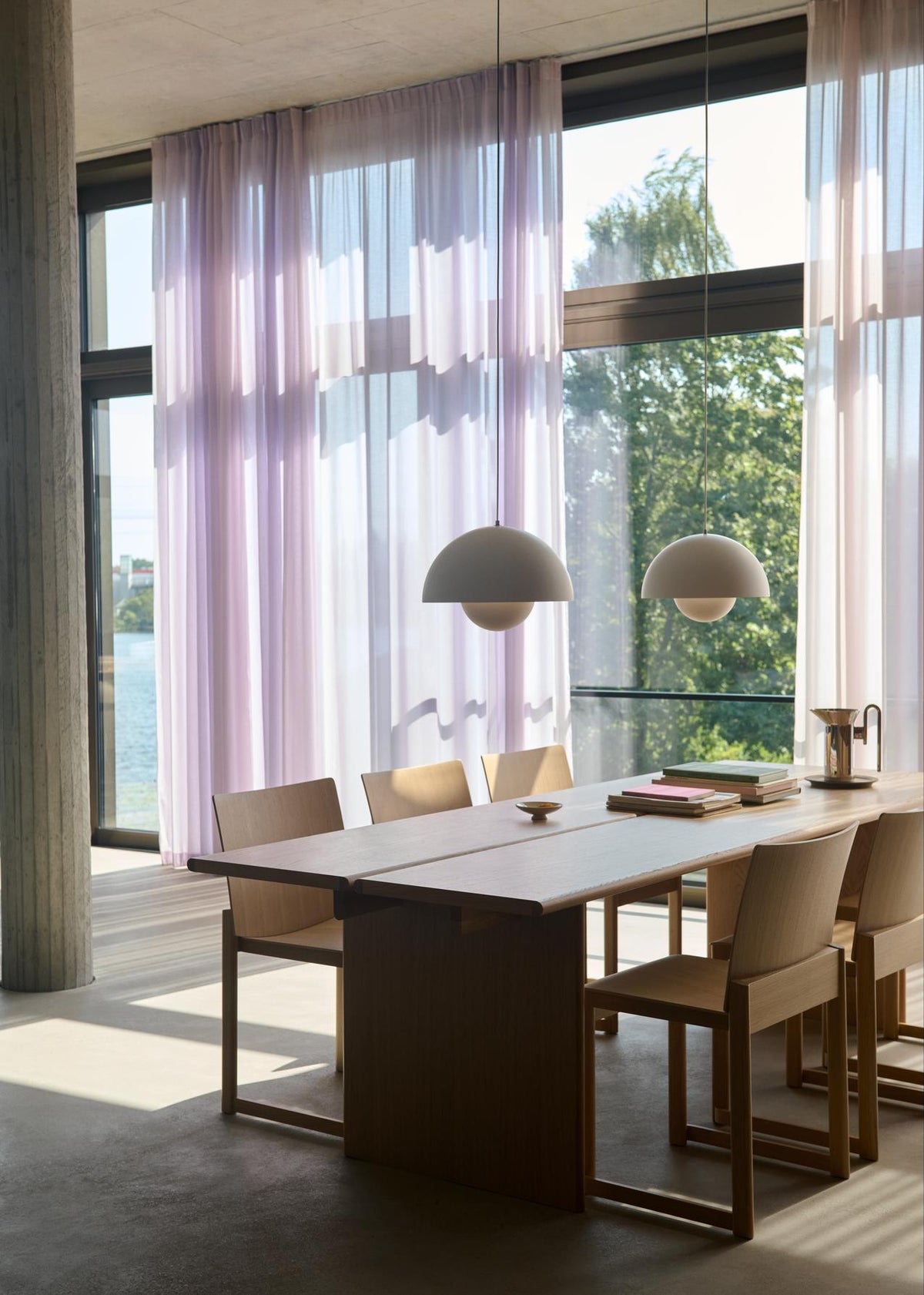 ITA OS1 DINING TABLE