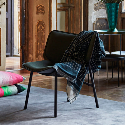 おしゃれなラウンジ