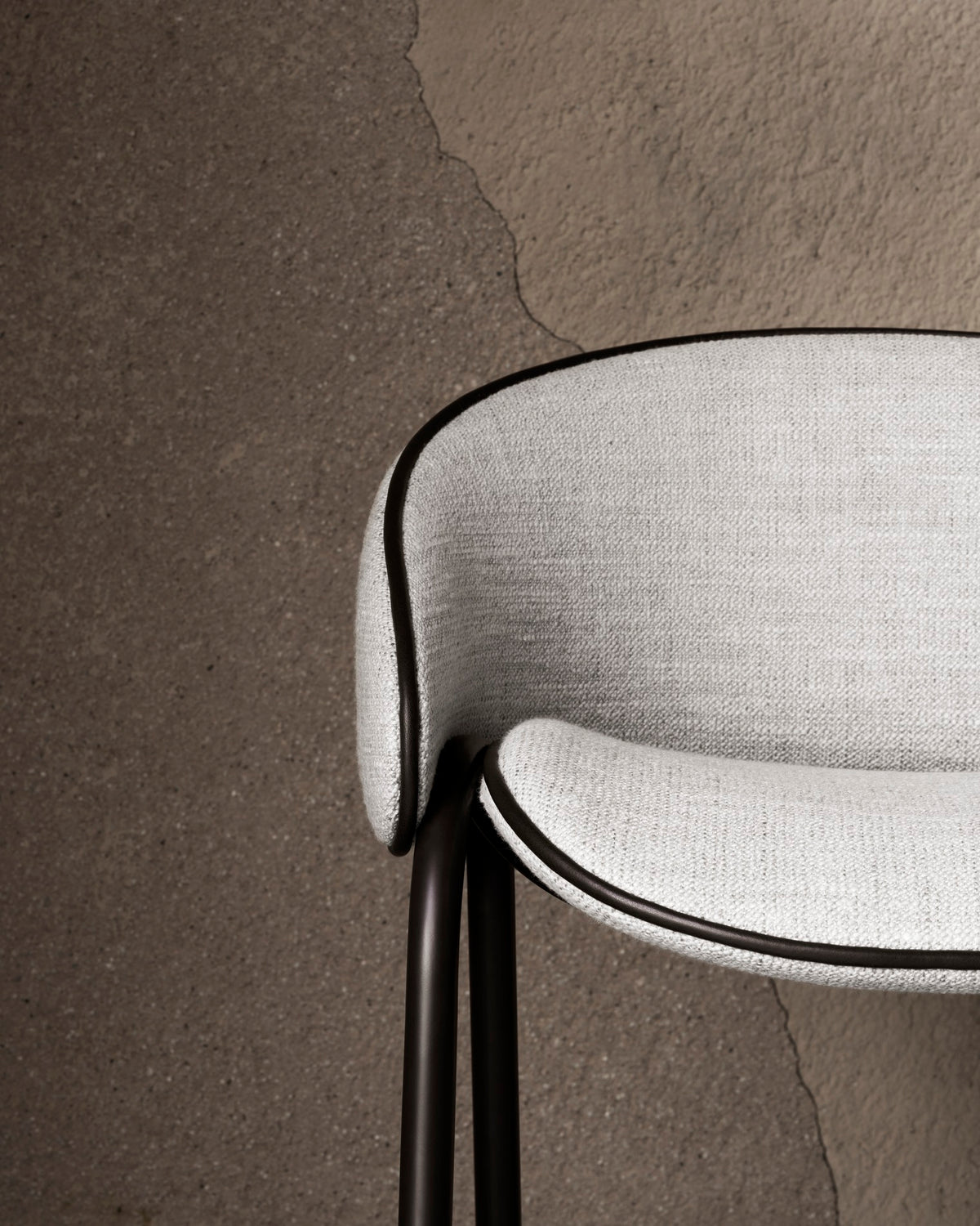 Folium Counter Stool