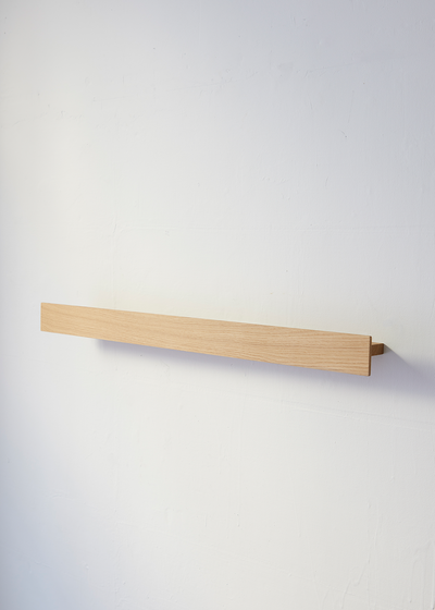 FLOATING GALLERY SHELF