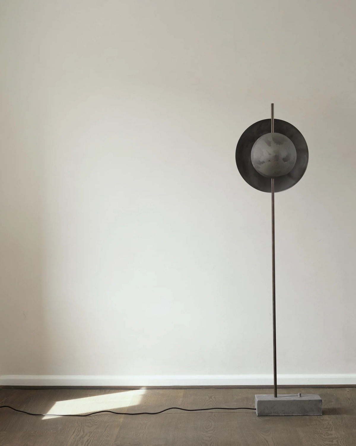 DAWN FLOOR LAMP