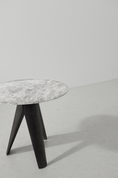 LUNA TABLE MEDIUM