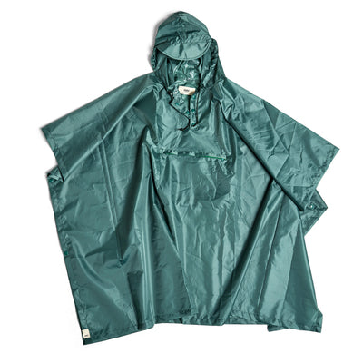 A new wet-weather friend, the Mono Rain Poncho is made in lightweight, water-resistant fabric and features a drawstring tie and peaked hood for superior protection. It packs easily into the front pouch and is available in different colours.