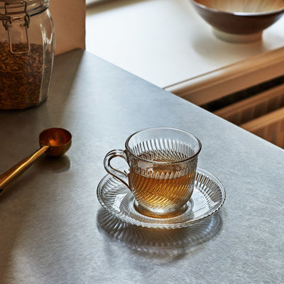 피루엣 컵과 접시 