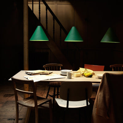 30 degrees is a lightweight shade made of laminated oak veneer. The seamless surface is achieved by aligning the ends of semicircular veneer sheets at a 30 degree angle, so the inside cone and internal angle is always 30 degrees. The layering of the conical veneer creates a solid shade that is opaque and characterized by its harmonious wood grain pattern. Rich in tactility, the series express a natural elegant aesthetic.